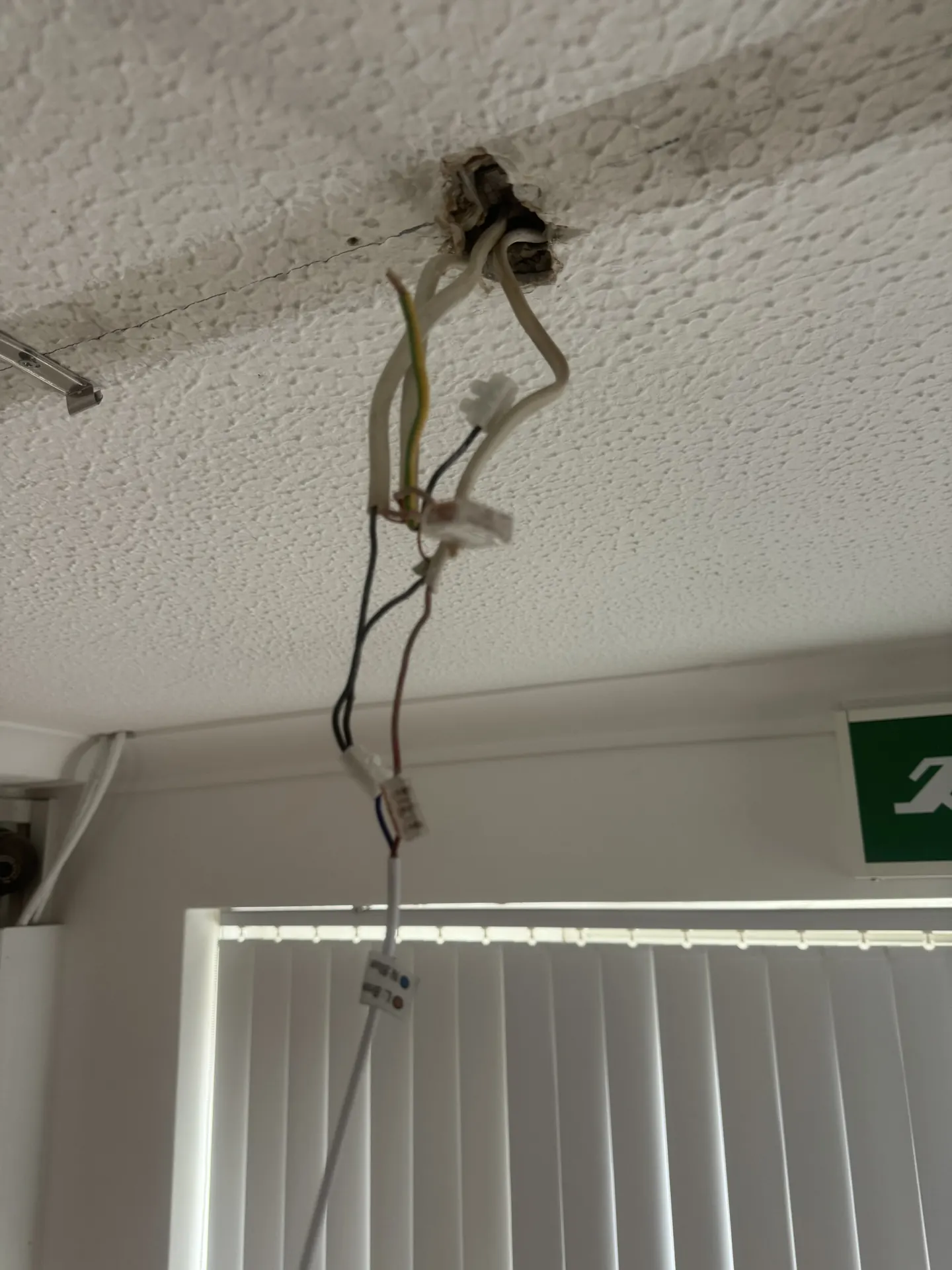 Unsafe ceiling junction